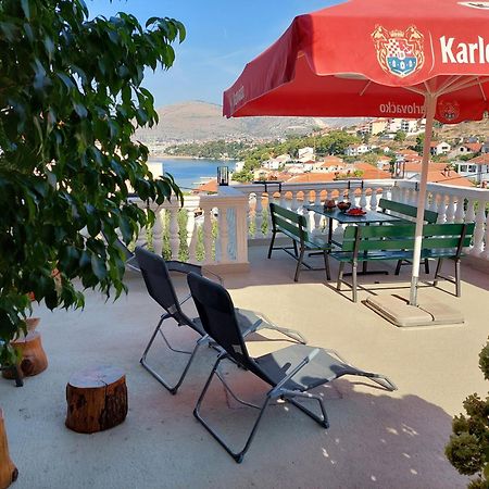 Apartments Gracia & Toni Трогир Екстериор снимка