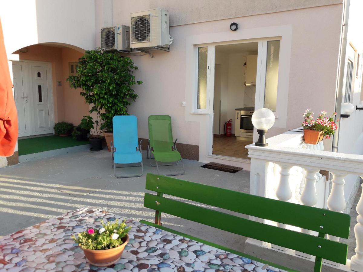 Apartments Gracia & Toni Трогир Екстериор снимка