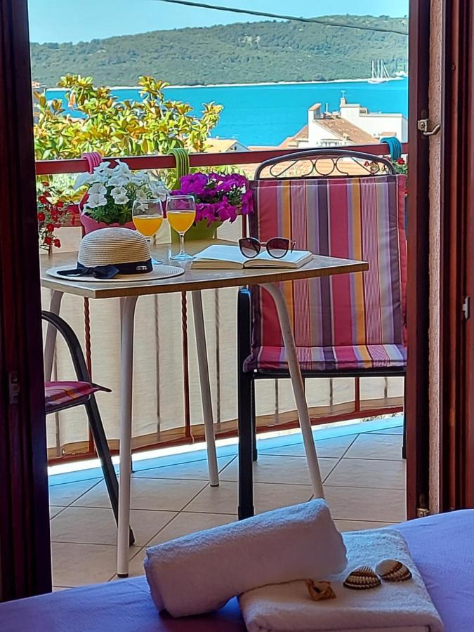 Apartments Gracia & Toni Трогир Екстериор снимка