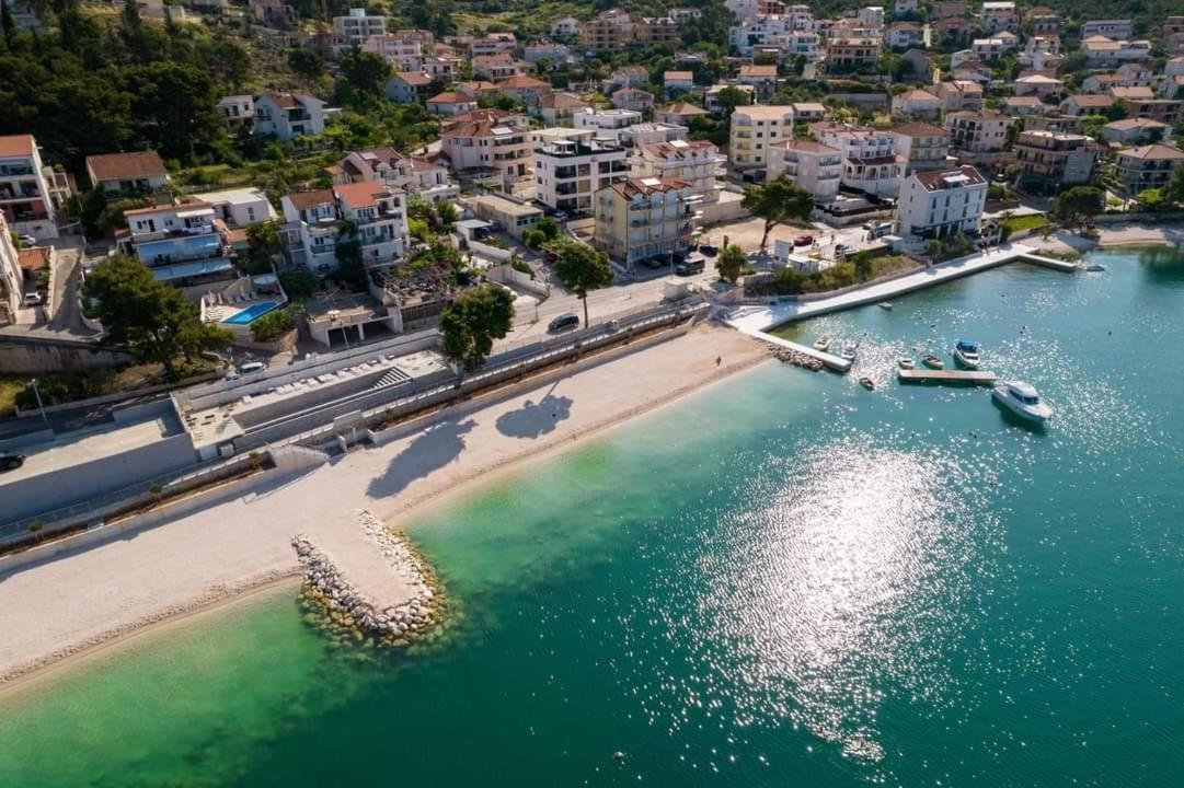 Apartments Gracia & Toni Трогир Екстериор снимка